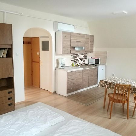 Revesz Vendeghaz Otel Harkány Dış mekan fotoğraf