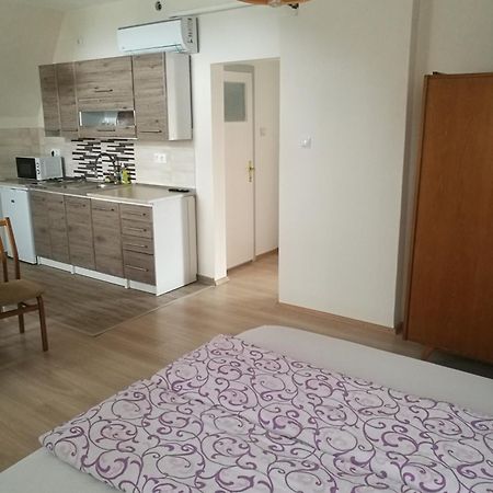 Revesz Vendeghaz Otel Harkány Dış mekan fotoğraf