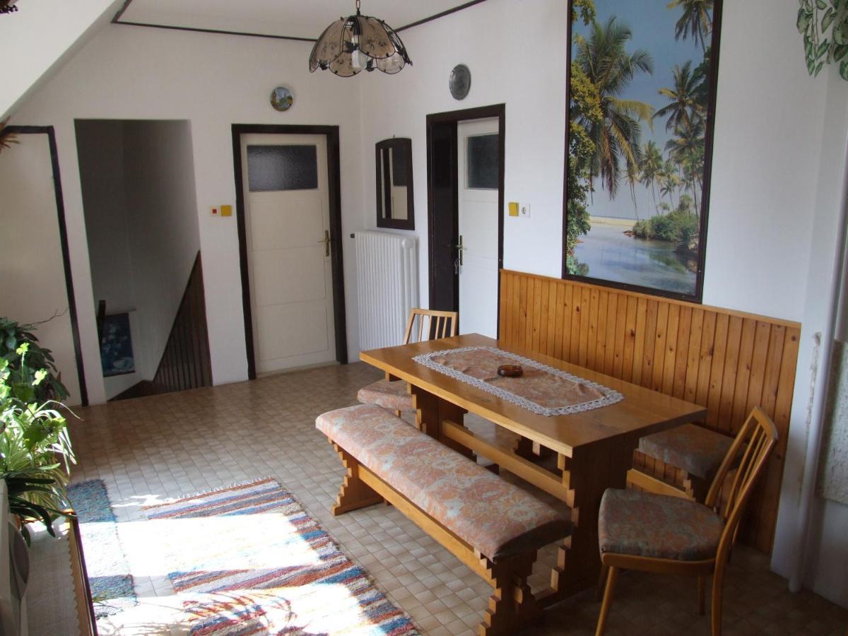 Revesz Vendeghaz Otel Harkány Oda fotoğraf