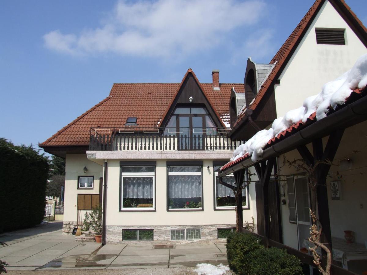 Revesz Vendeghaz Otel Harkány Dış mekan fotoğraf